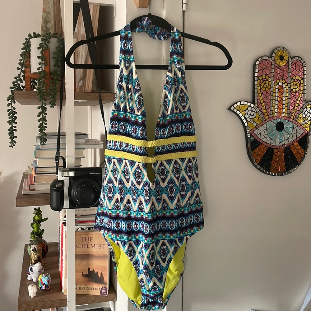 Jessica Simpson bathing suit